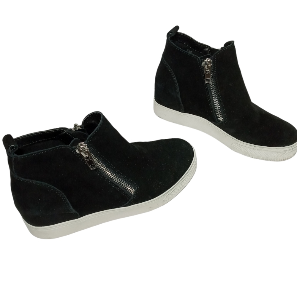 Steve Madden  Womens Wedgie Wedge Suede Boots